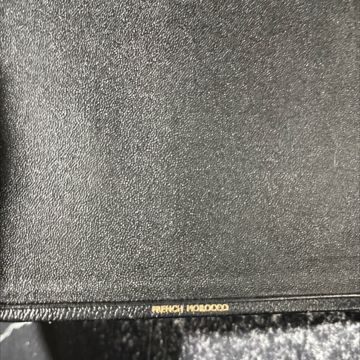 holy bible containing the old and new testaments book, by unknown, 1970 Leather image 4