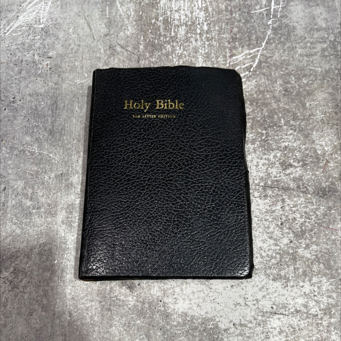 holy bible containing the old and new testaments book, by unknown, 1970 Leather image 1
