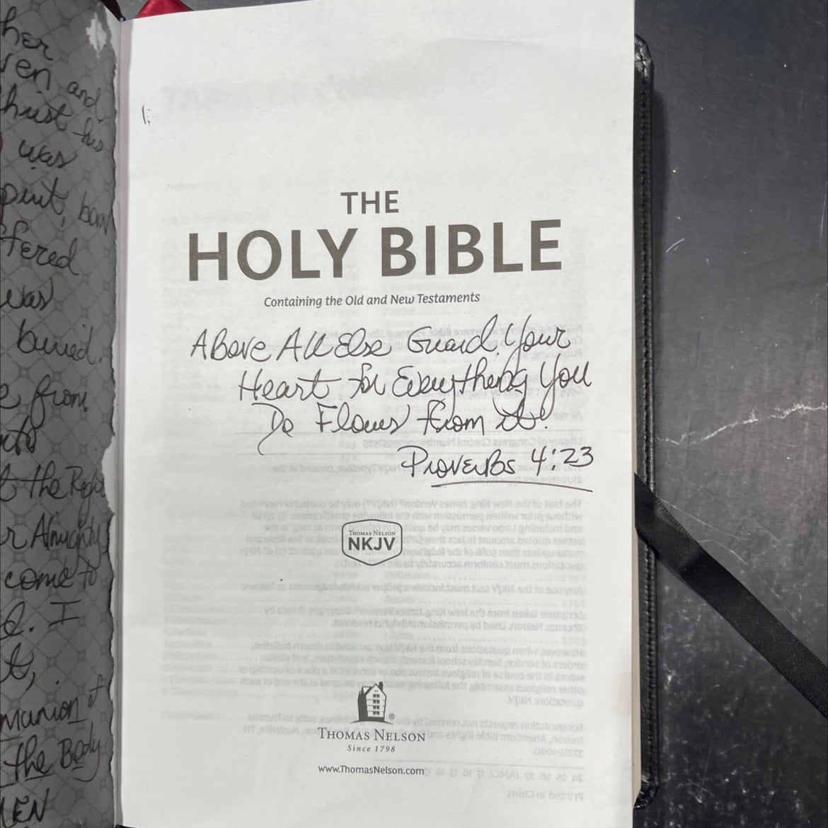 holy bible containing the old and new testaments book, by unknown, 2020 Leather image 2