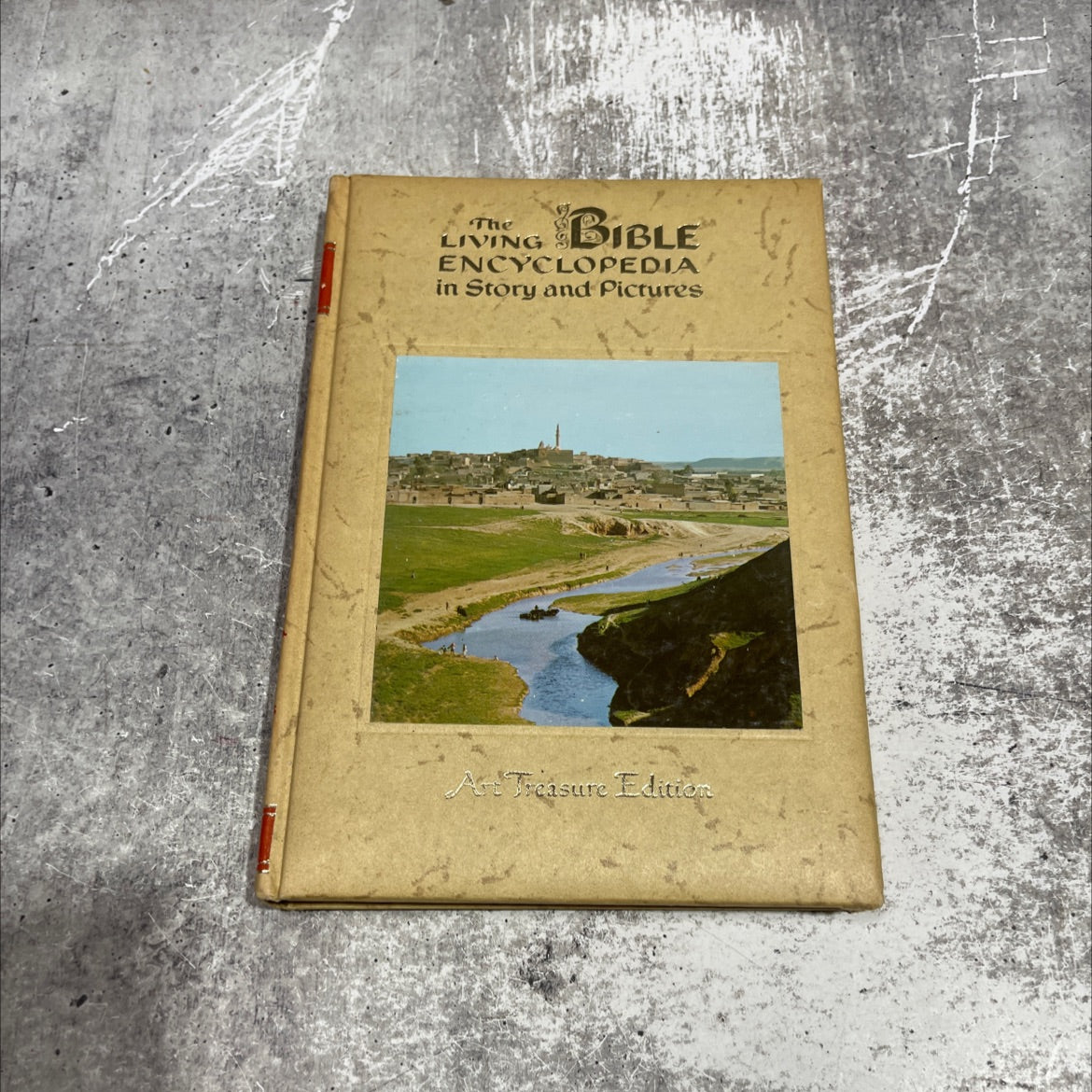 holy bible encyclopedia in story and pictures book, by unknown, 1970 Hardcover image 1