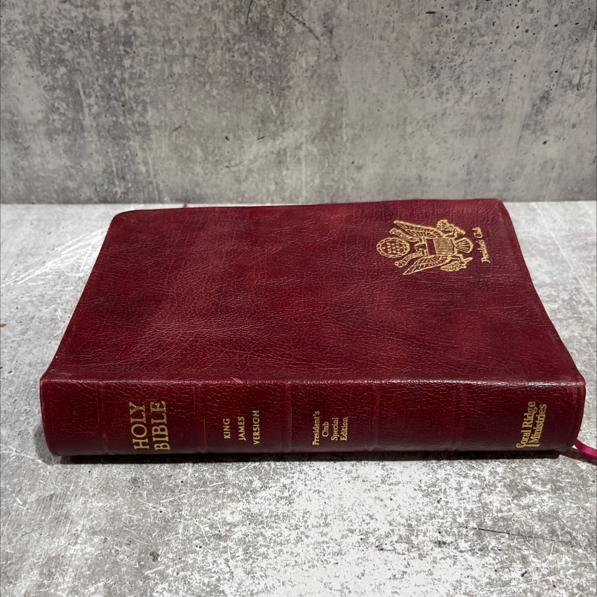 holy bible king james version president's club special edition book, by unknown, 1988 Leather image 3