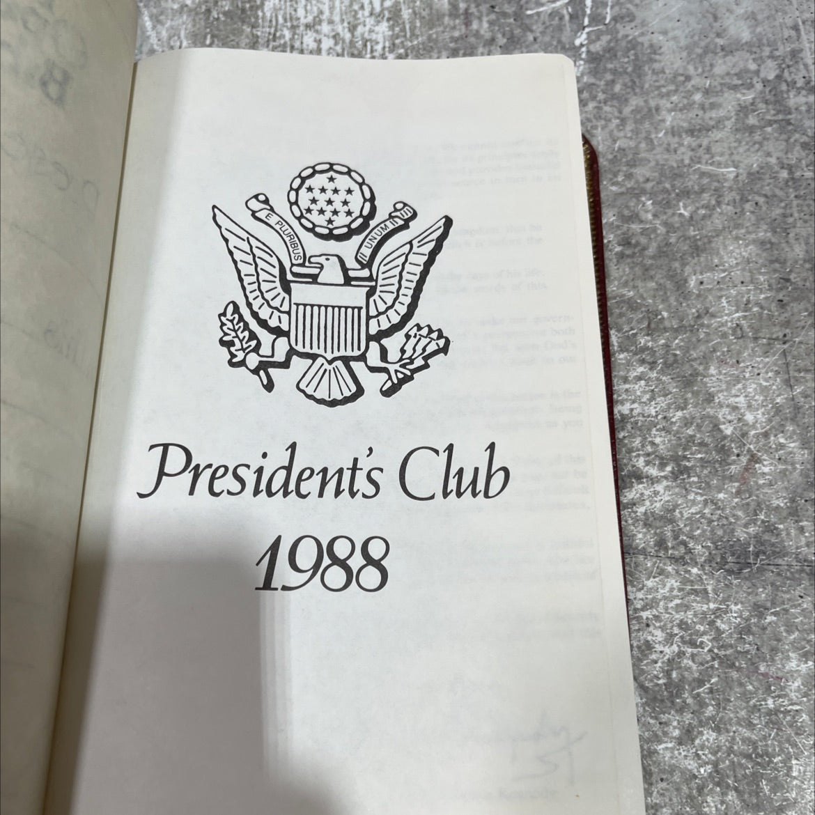 holy bible king james version president's club special edition book, by unknown, 1988 Leather image 2