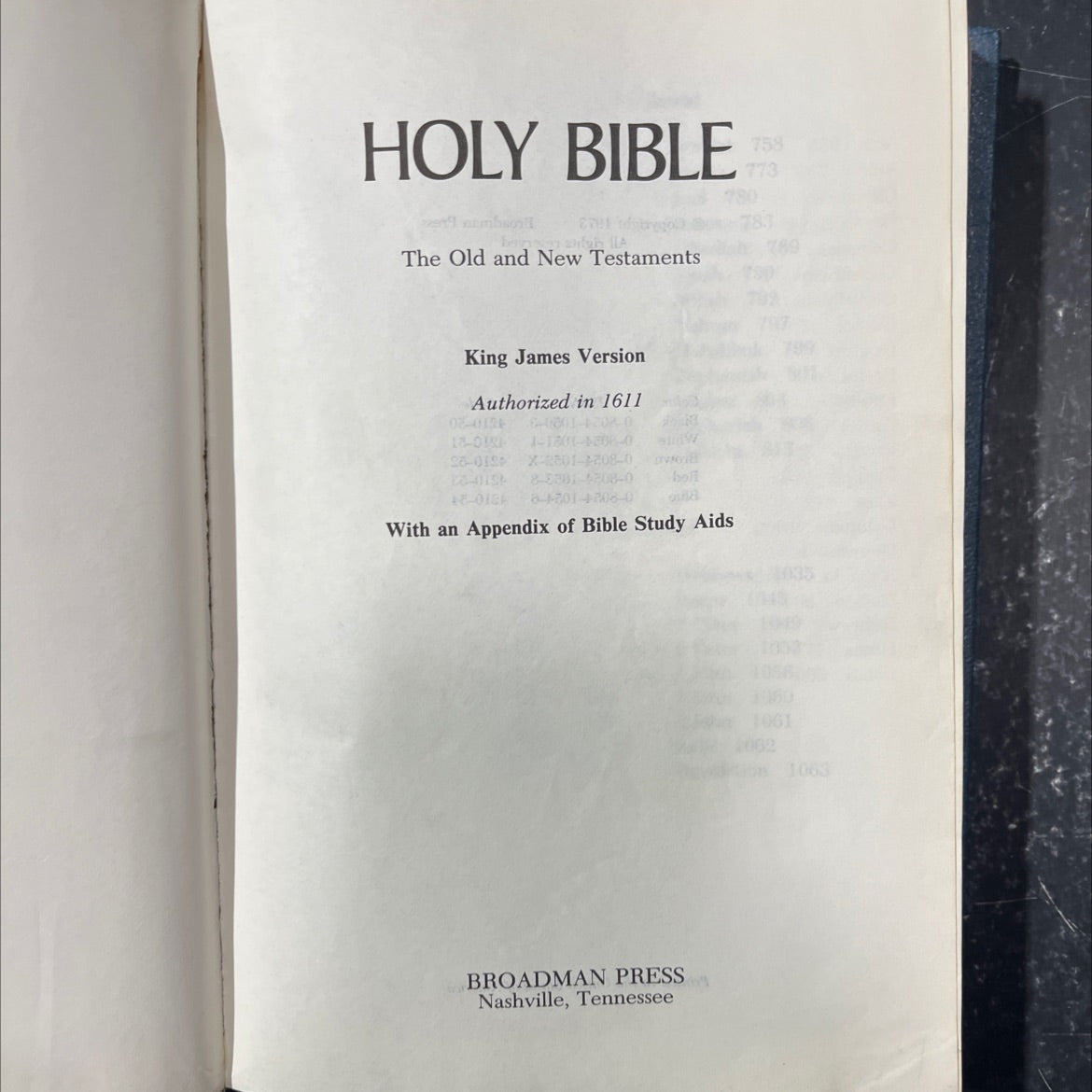 holy bible king james version book, by unknown, 1973 Leather image 2