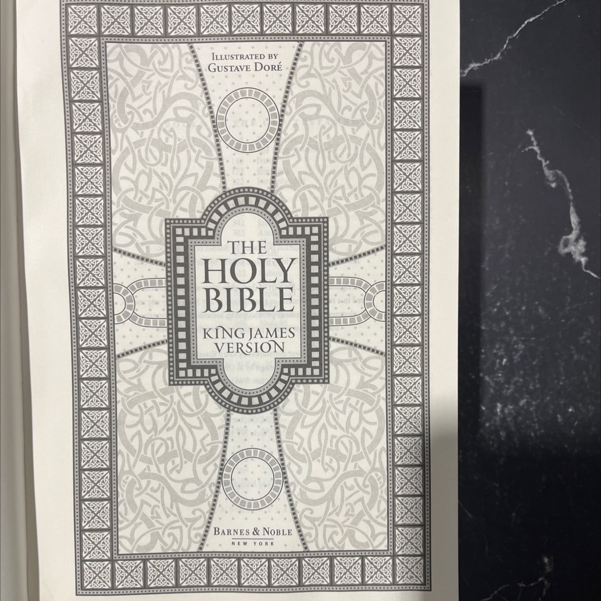 holy bible king james version book, by unknown, 2012 Leather image 2