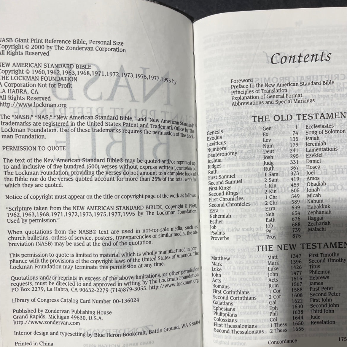 holy bible new american standard bible giant print reference personal size book, by the lockman foundation, 2000 Leather image 3
