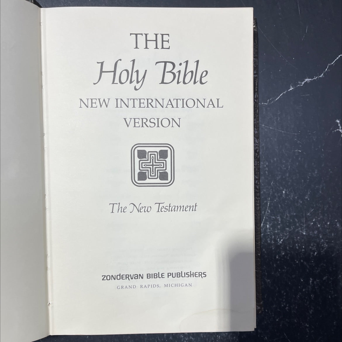 holy bible new international version the new testament book, by unknown, 1973 Hardcover image 2