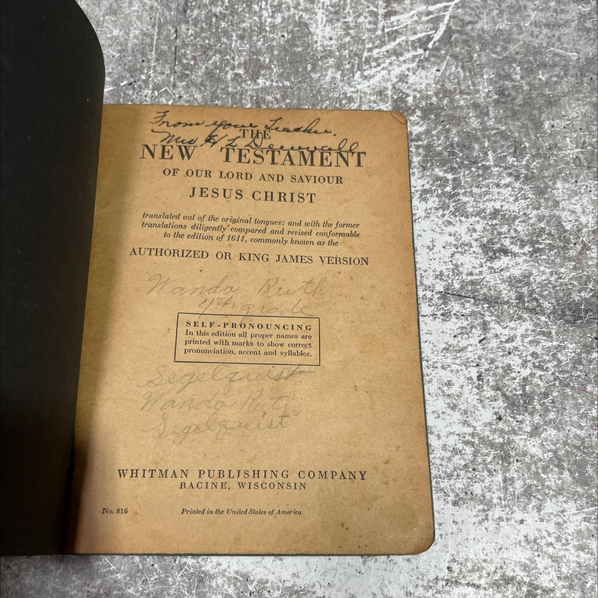 holy bible new testament of our lord and saviour jesus christ book, by unknown, 1970 Leather image 2