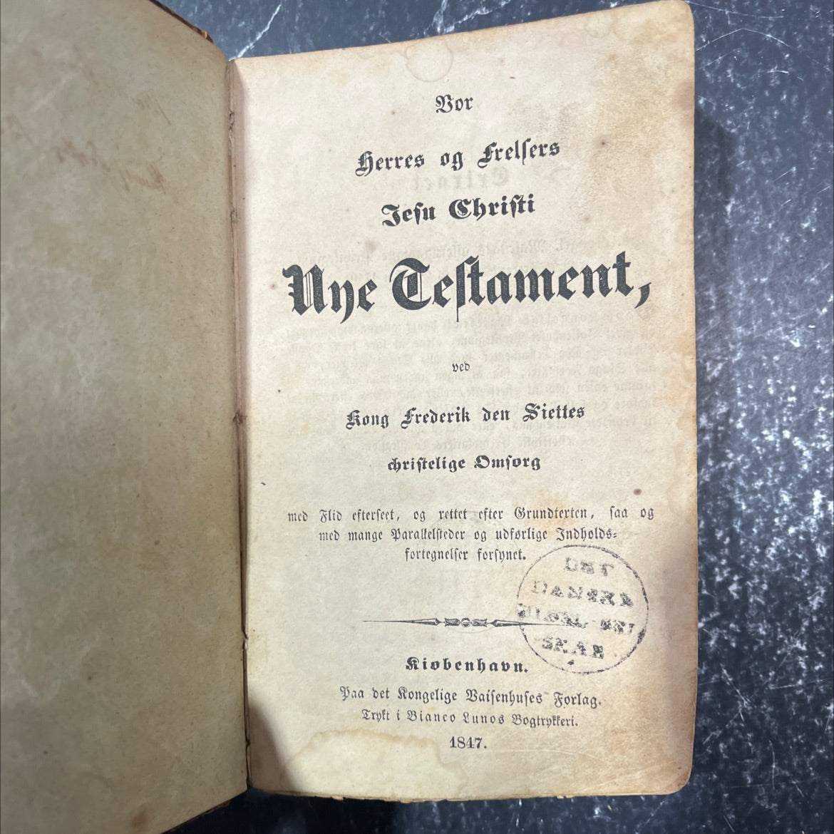holy bible new testament book, by unknown, 1847 Leather image 2