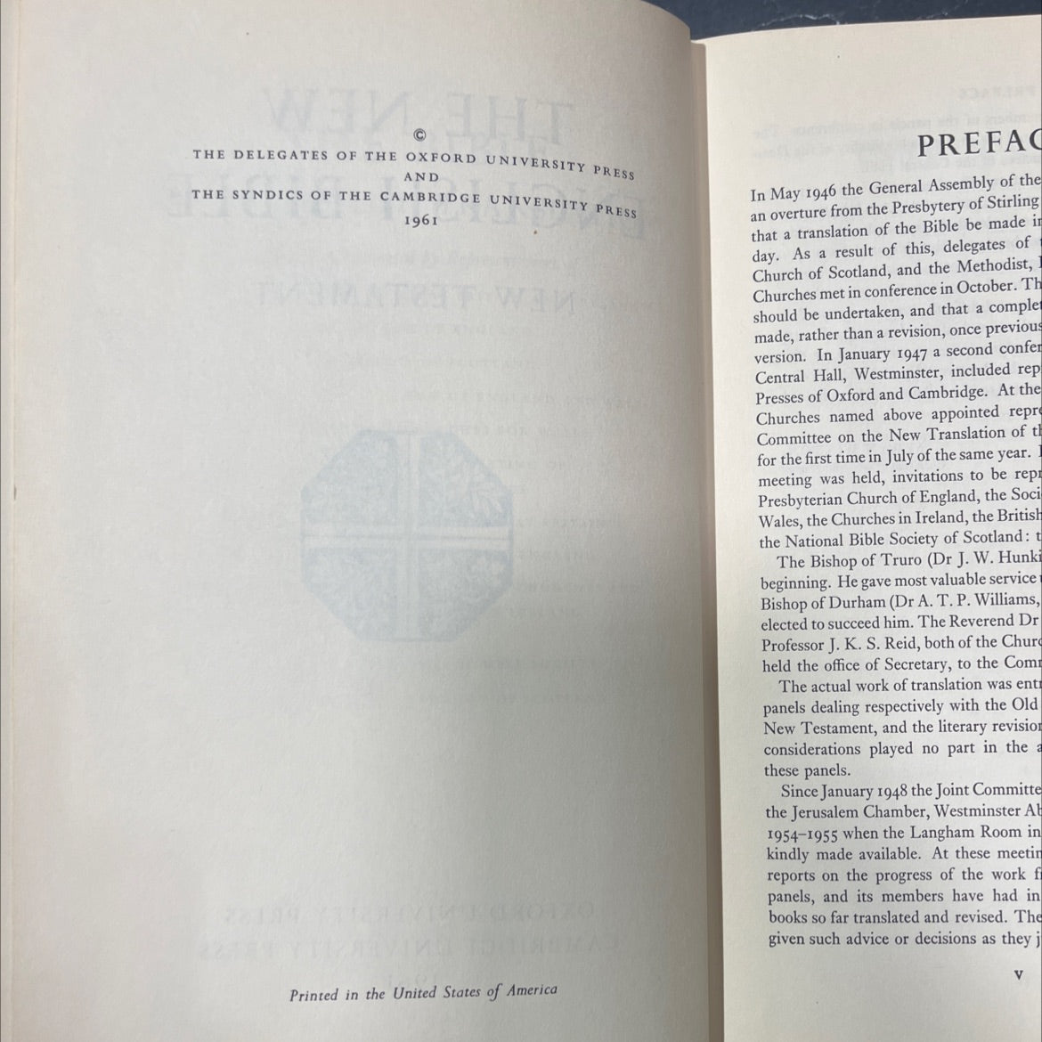 holy bible new testament book, by the delegates of the oxford university press and the syndics of the cambridge image 3