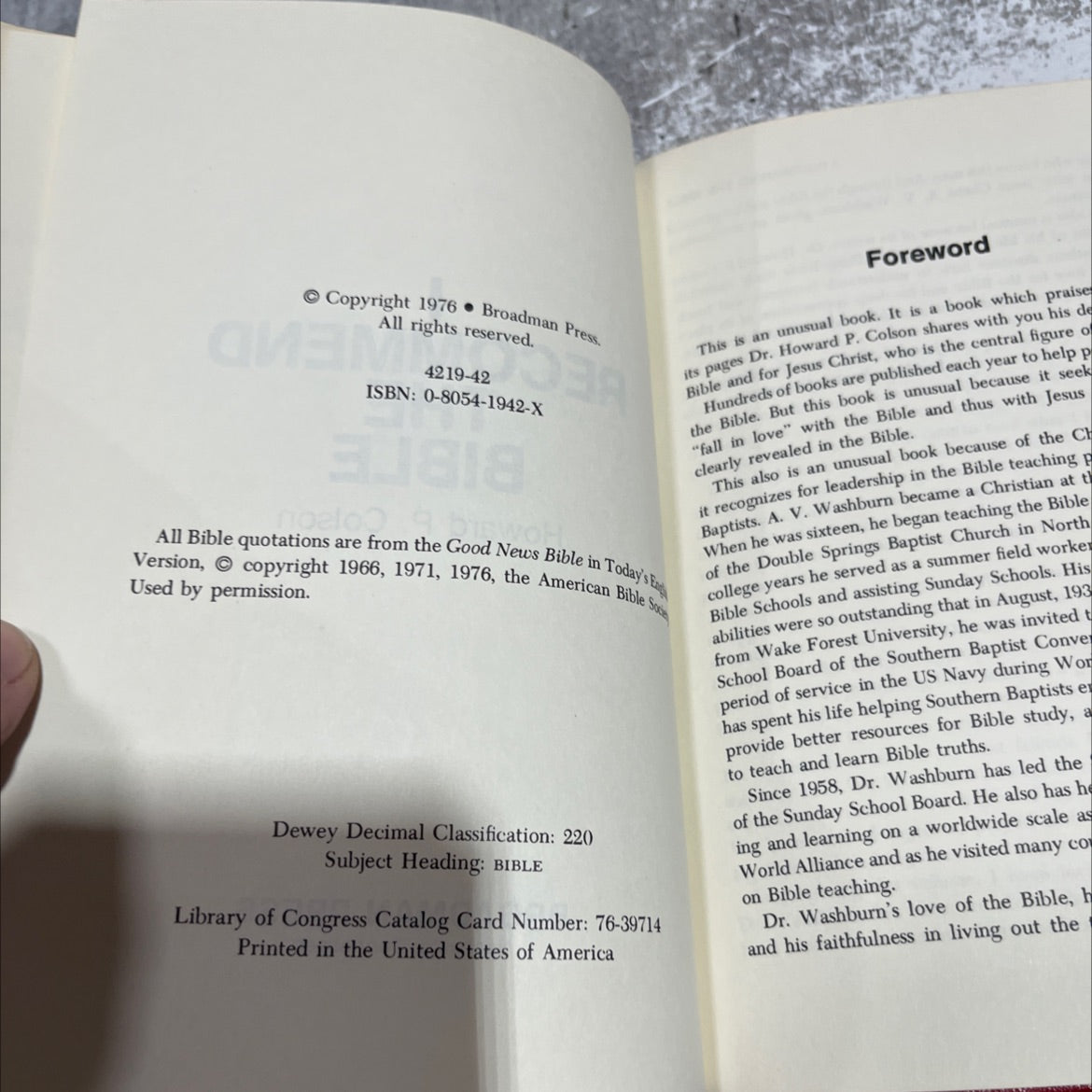 holy bible recommend book, by Howard P. Colson, 1976 Hardcover image 3
