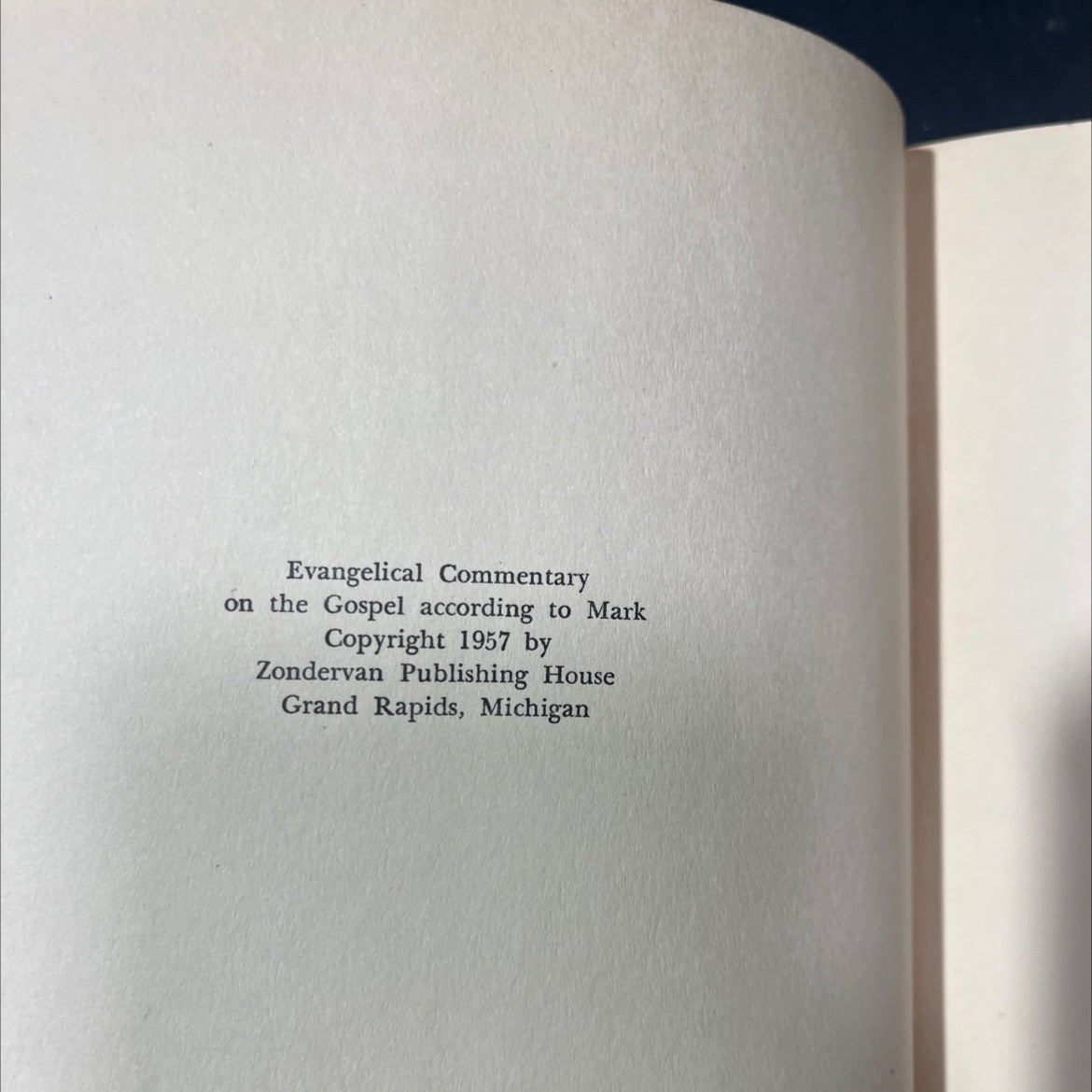holy bible the gospel according to mark book, by ralph earle, 1957 Hardcover image 3