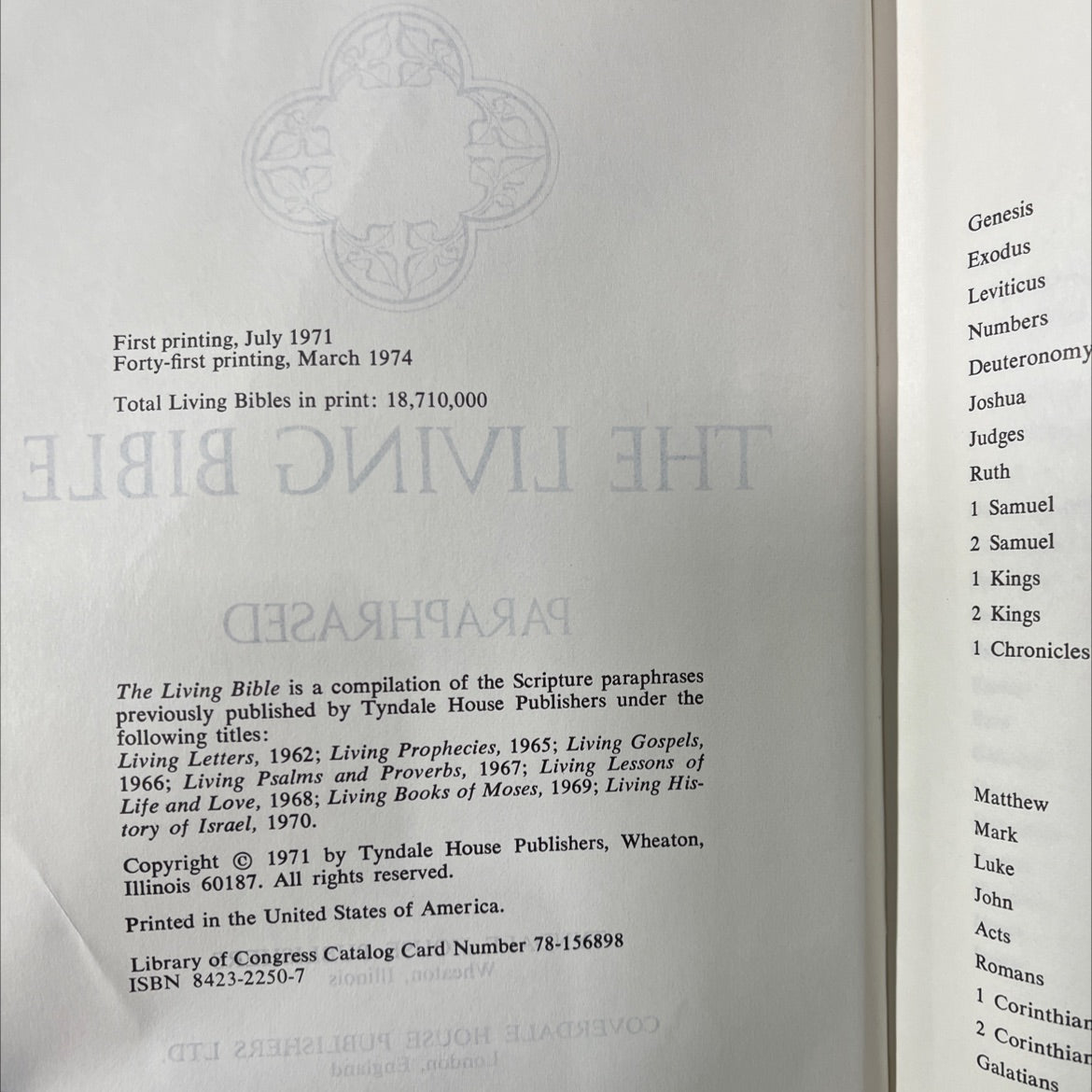 holy bible the living bible book, by unknown, 1971 Hardcover image 3