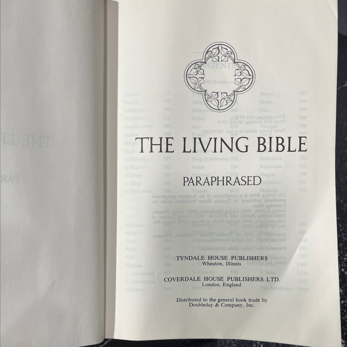 holy bible the living bible book, by unknown, 1971 Hardcover image 2