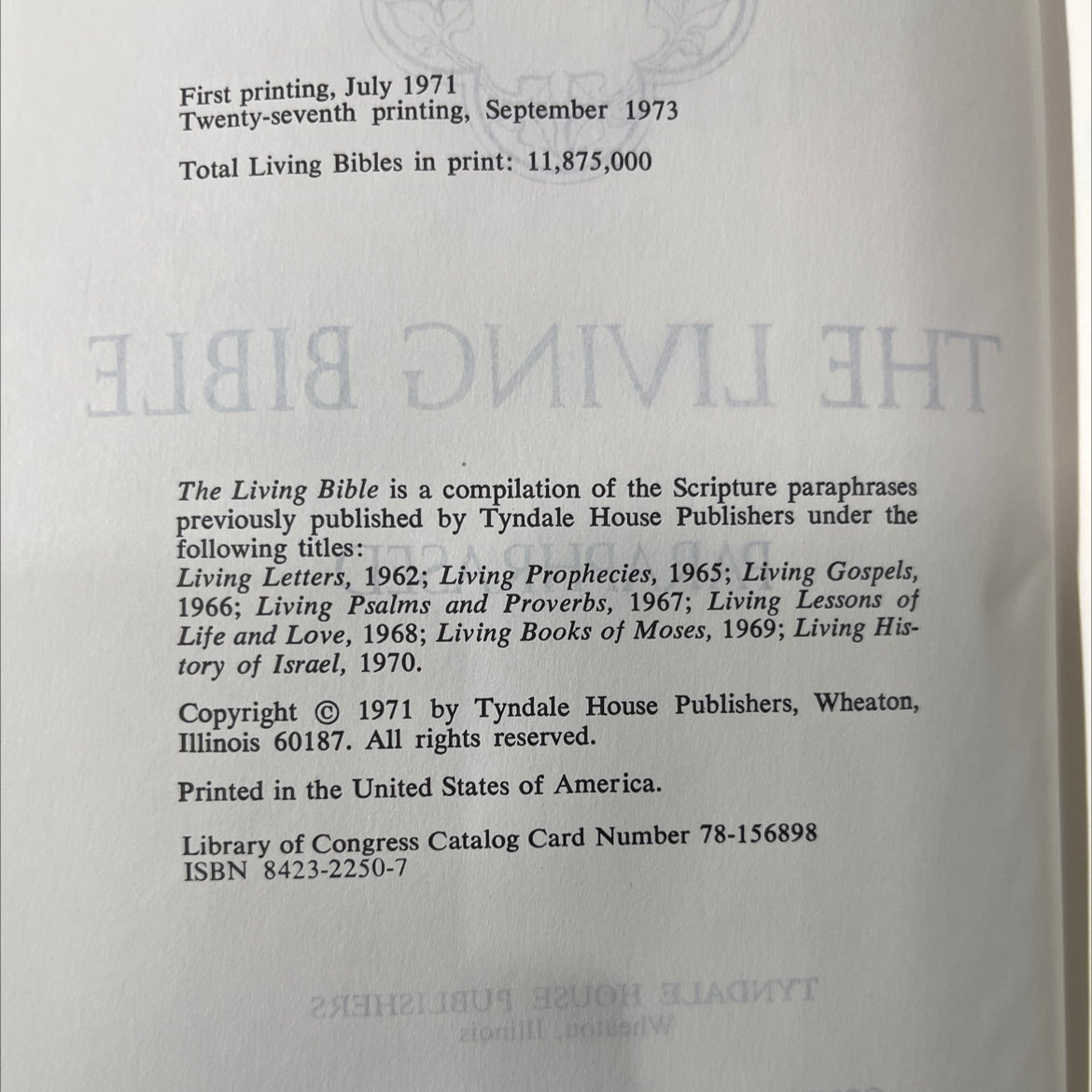 holy bible the living bible book, by unknown, 1973 Hardcover image 3