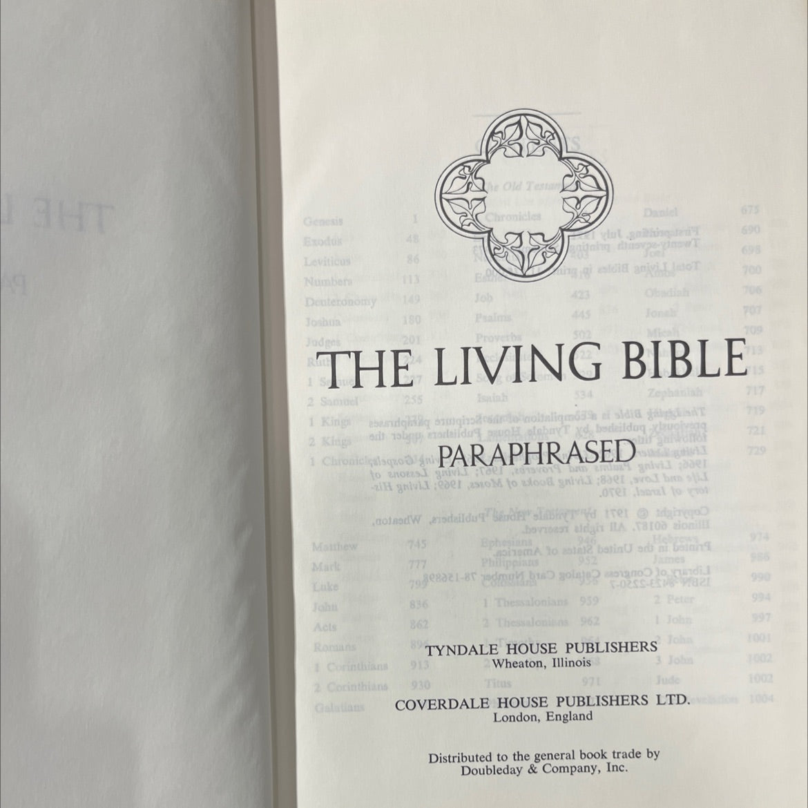 holy bible the living bible book, by unknown, 1973 Hardcover image 2