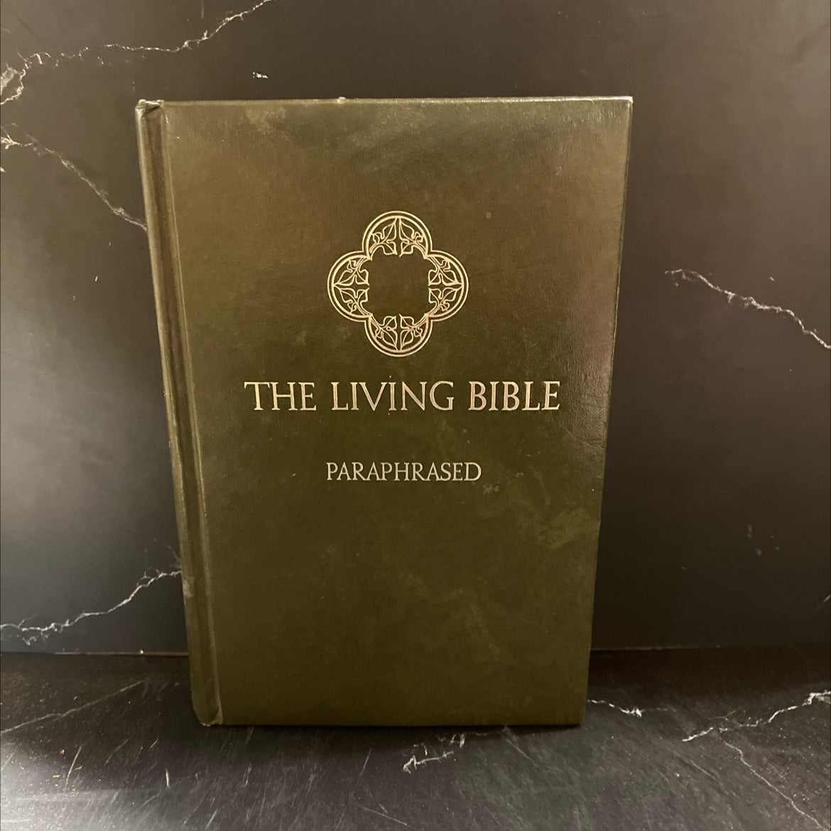 holy bible the living bible book, by unknown, 1973 Leather image 1