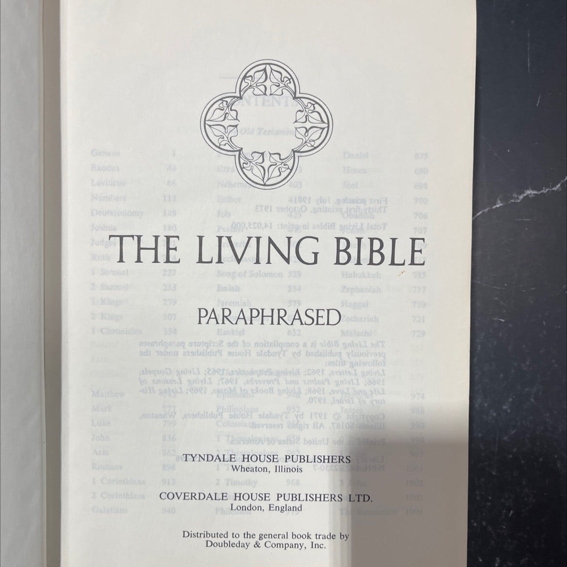 holy bible the living bible book, by unknown, 1973 Leather image 2
