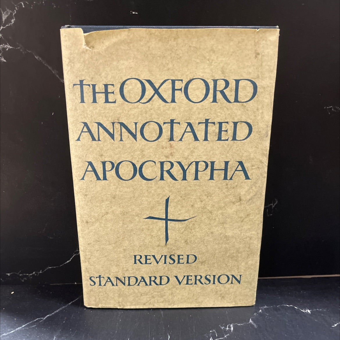 holy bible the oxford annotated apocrypha the apocrypha of the old testament revised standard version book, by edited image 1