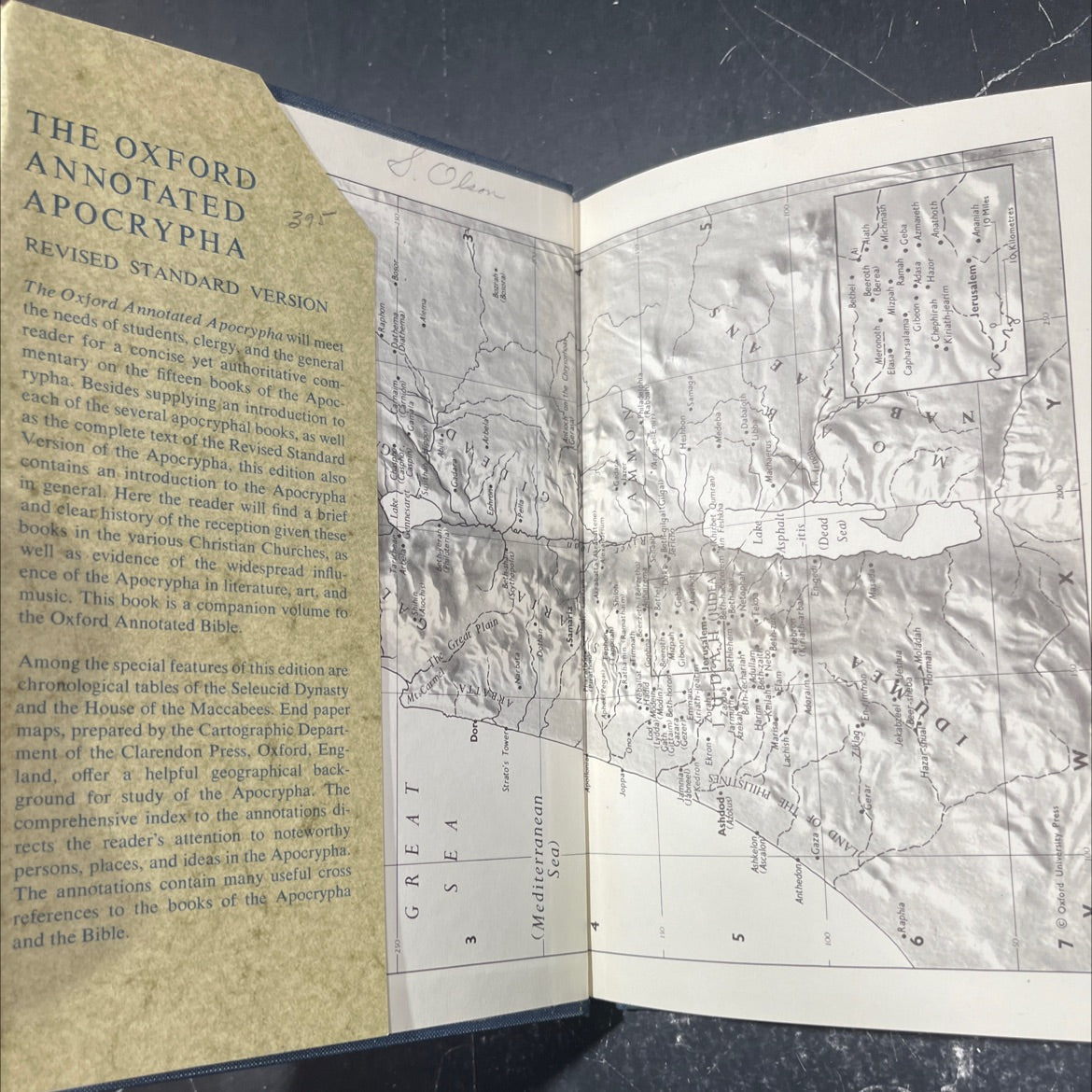 holy bible the oxford annotated apocrypha the apocrypha of the old testament revised standard version book, by edited image 4