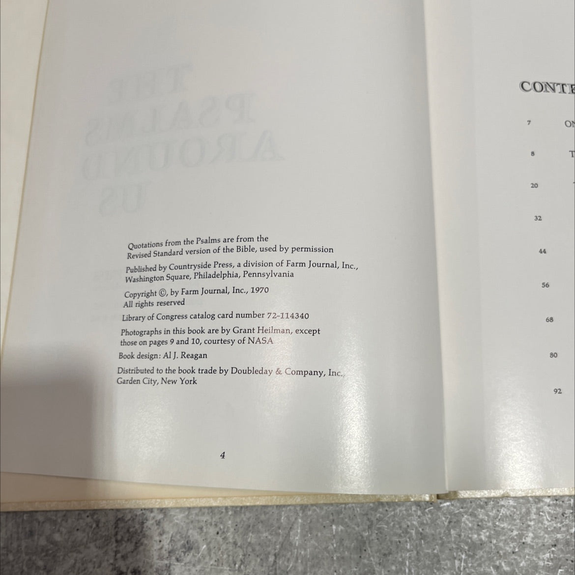 holy bible the psalms around us book, by unknown, 1970 Hardcover image 3