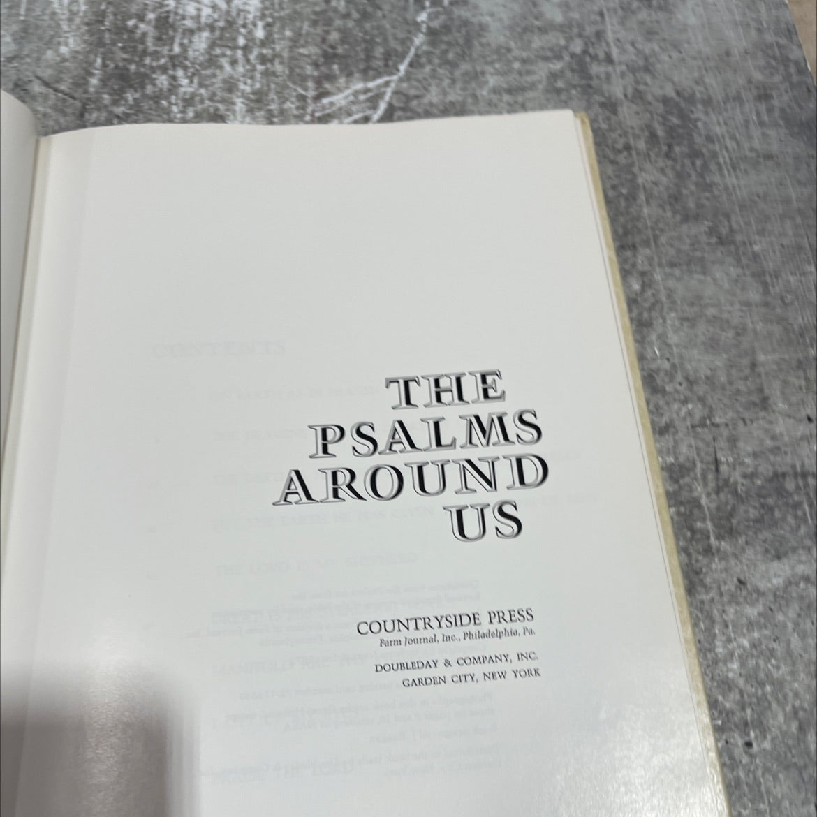 holy bible the psalms around us book, by unknown, 1970 Hardcover image 2