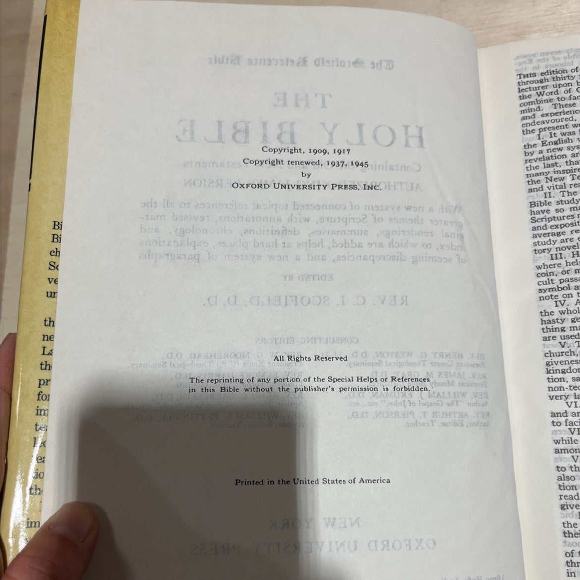 holy bible book, by rev. c. i. scofield, d.d., 1945 Hardcover image 3