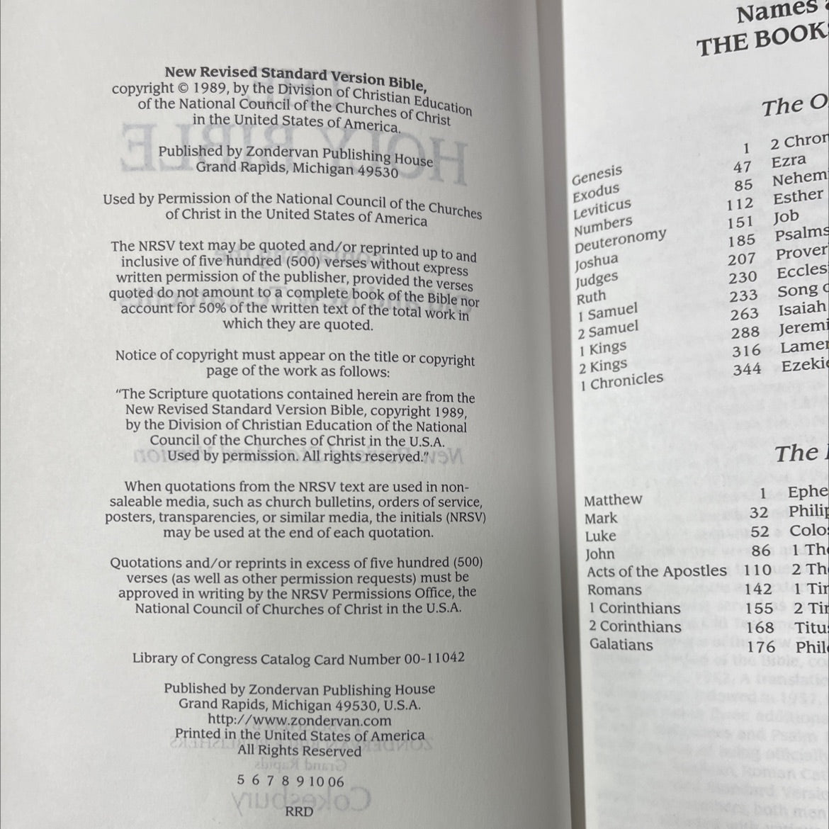 holy bible book, by unknown, 1989 Hardcover image 3