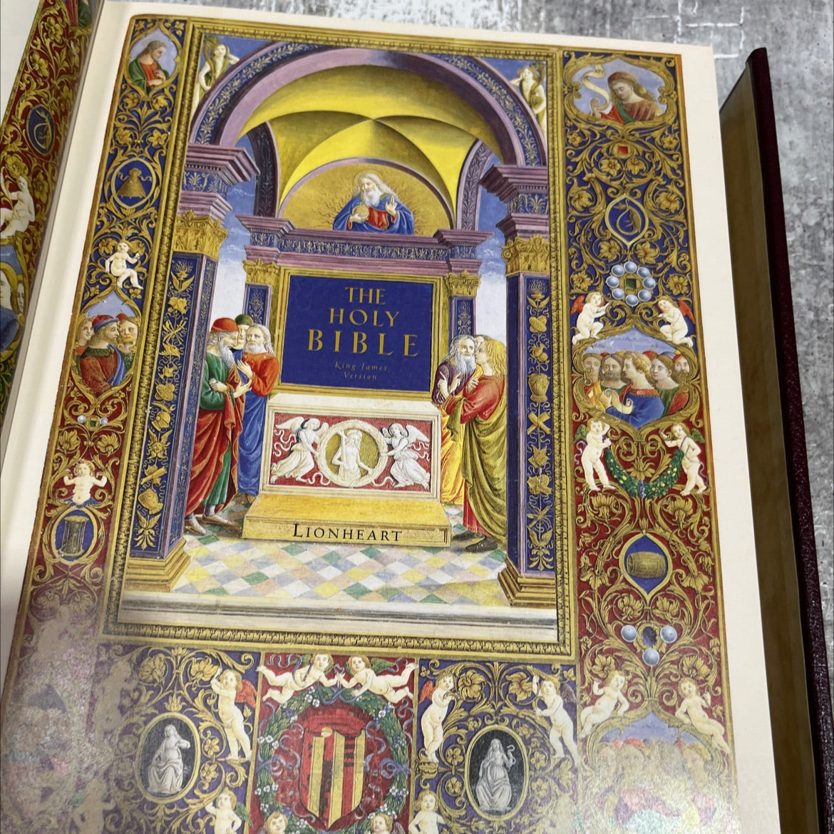 holy bible book, by unknown, 2000 Leather image 2