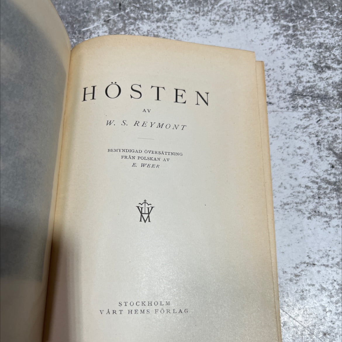 hosten book, by w. s. reymont, 1930 Leather image 2