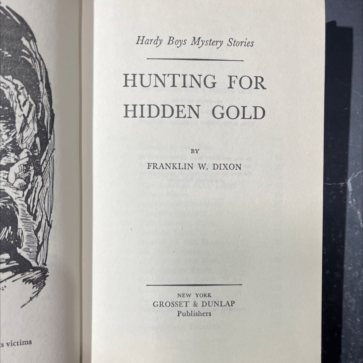 hunting for hidden gold book, by franklin w. dixon, 1963 Hardcover image 2