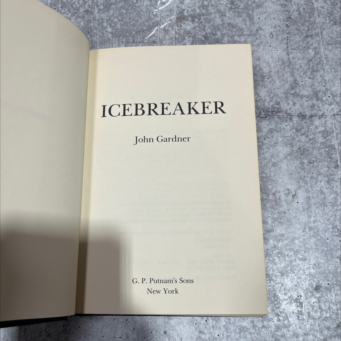 icebreaker book, by john gardner, 1983 Hardcover image 2