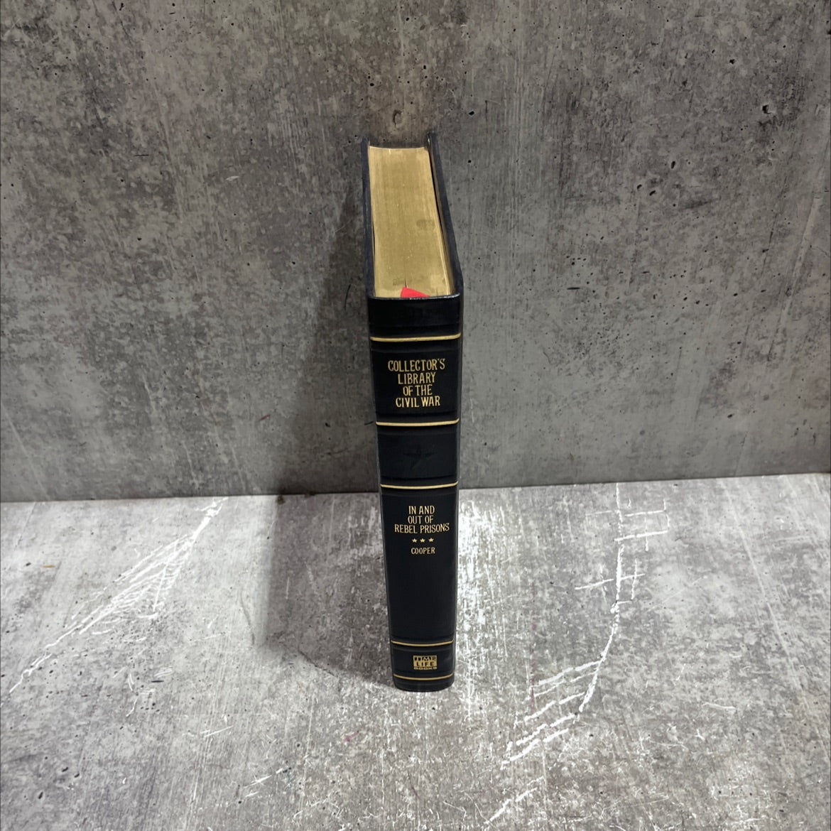 in and out of rebel prisons book, by lieut. a. cooper, 1983 Leather image 4