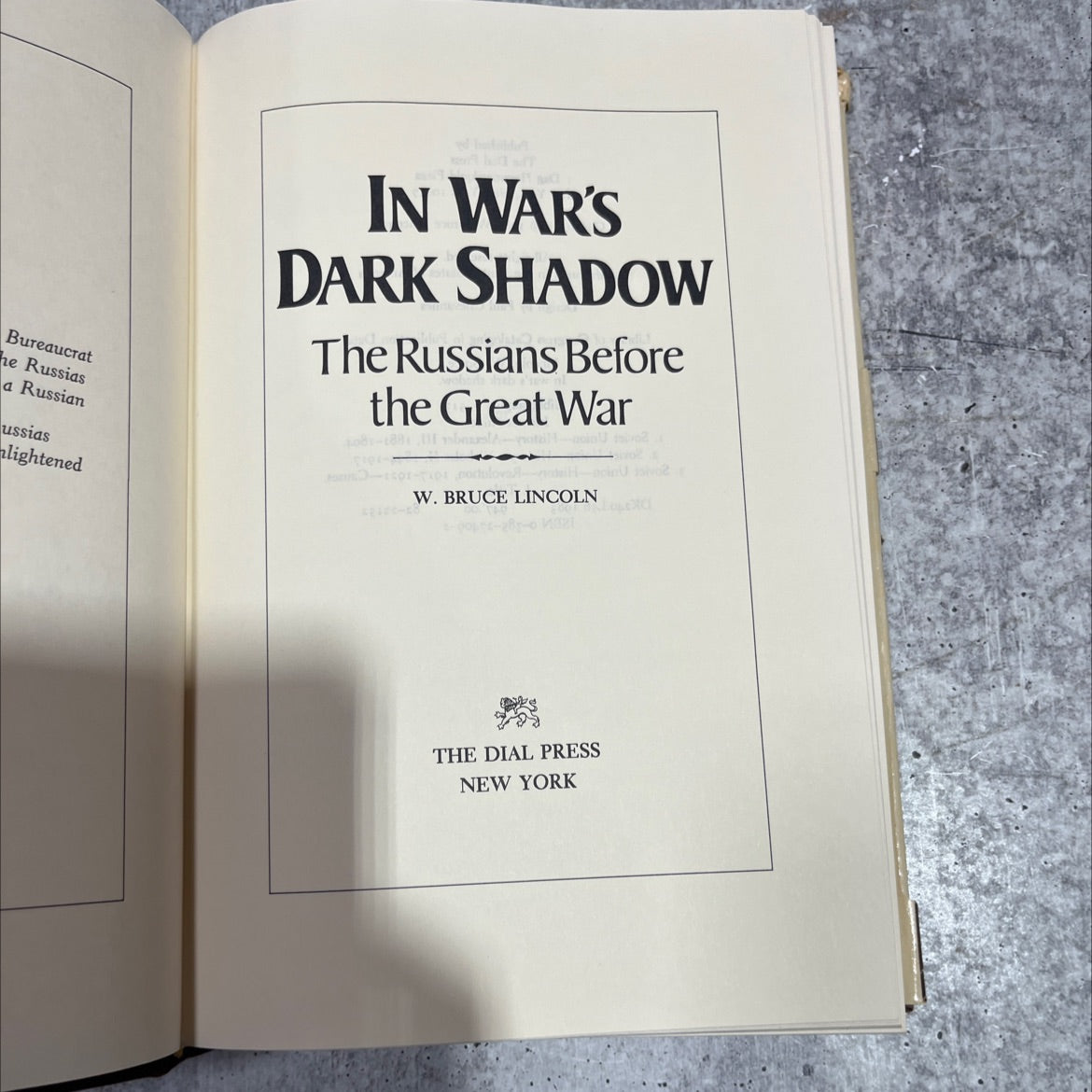 in war's dark shadow book, by w. bruce lincoln, 1983 Hardcover image 2