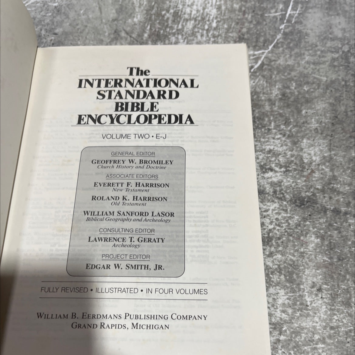 international standard bible encyclopedia volume two e-j book, by geoffrey w. bromiley, 1982 Hardcover image 2
