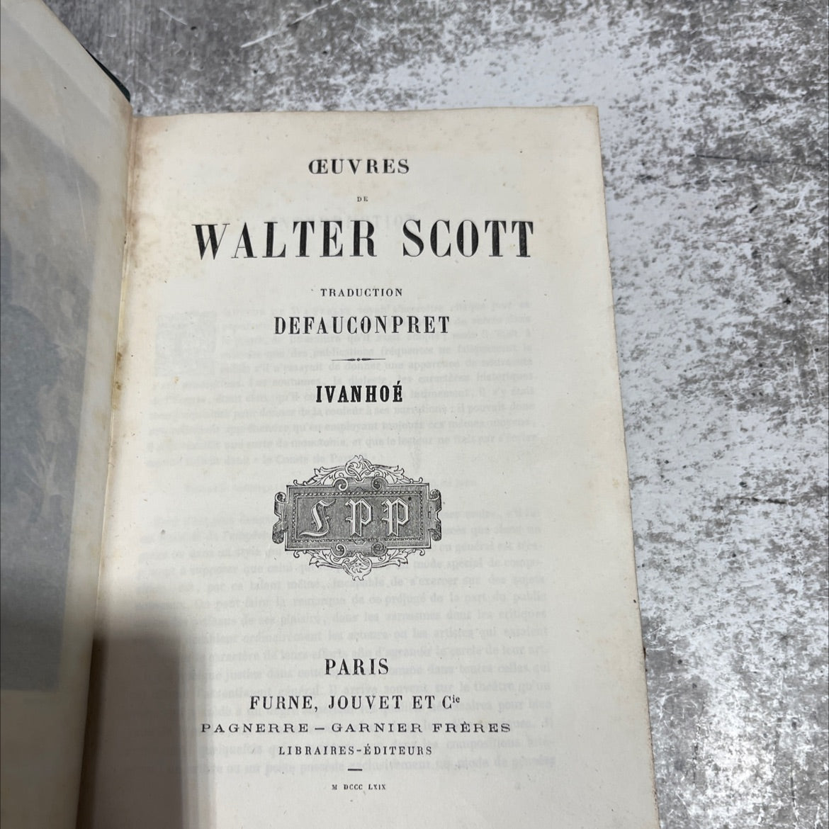 ivanhoe book, by walter scott, 1869 Leather image 2