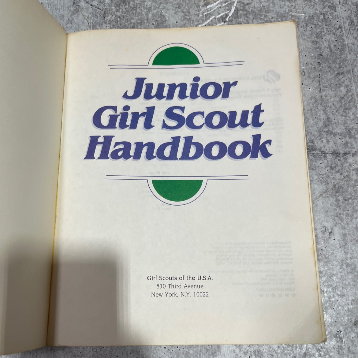 junior girl scout handbook book, by Harriet S. Mosatche, Sharon Woods Hussey, Damariz Z. Winborne, Verna L. Simpkins, image 2