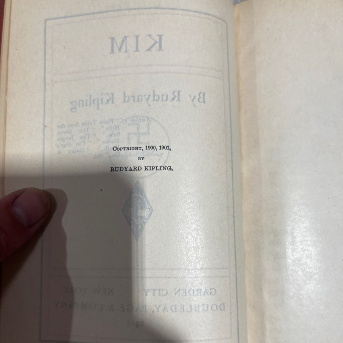 kim book, by rudyard kipling, 1915 Leather image 3