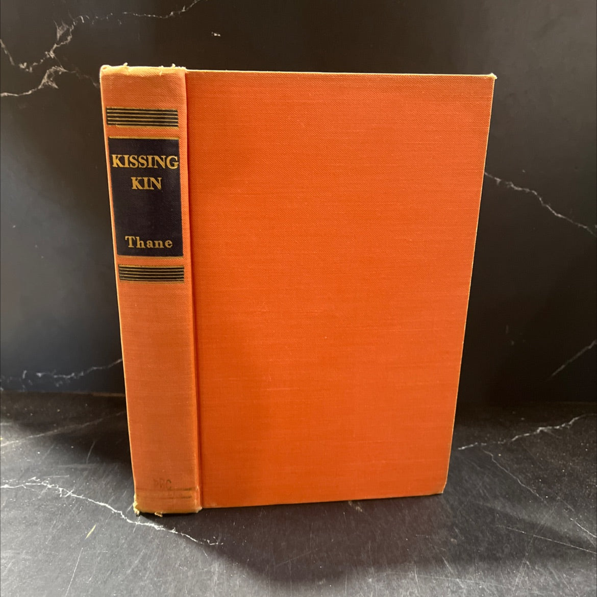 kissing kin book, by elswyth thane, 1948 Hardcover image 1