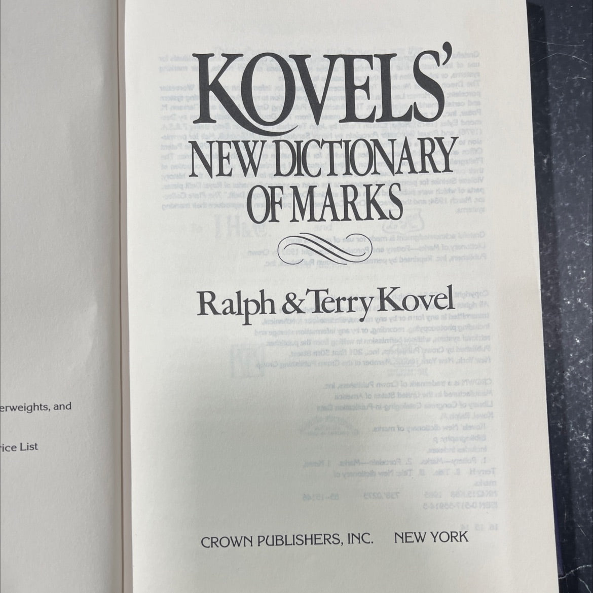 kovels' new dictionary of marks book, by ralph kovel and terry kovel, 1986 Hardcover image 2