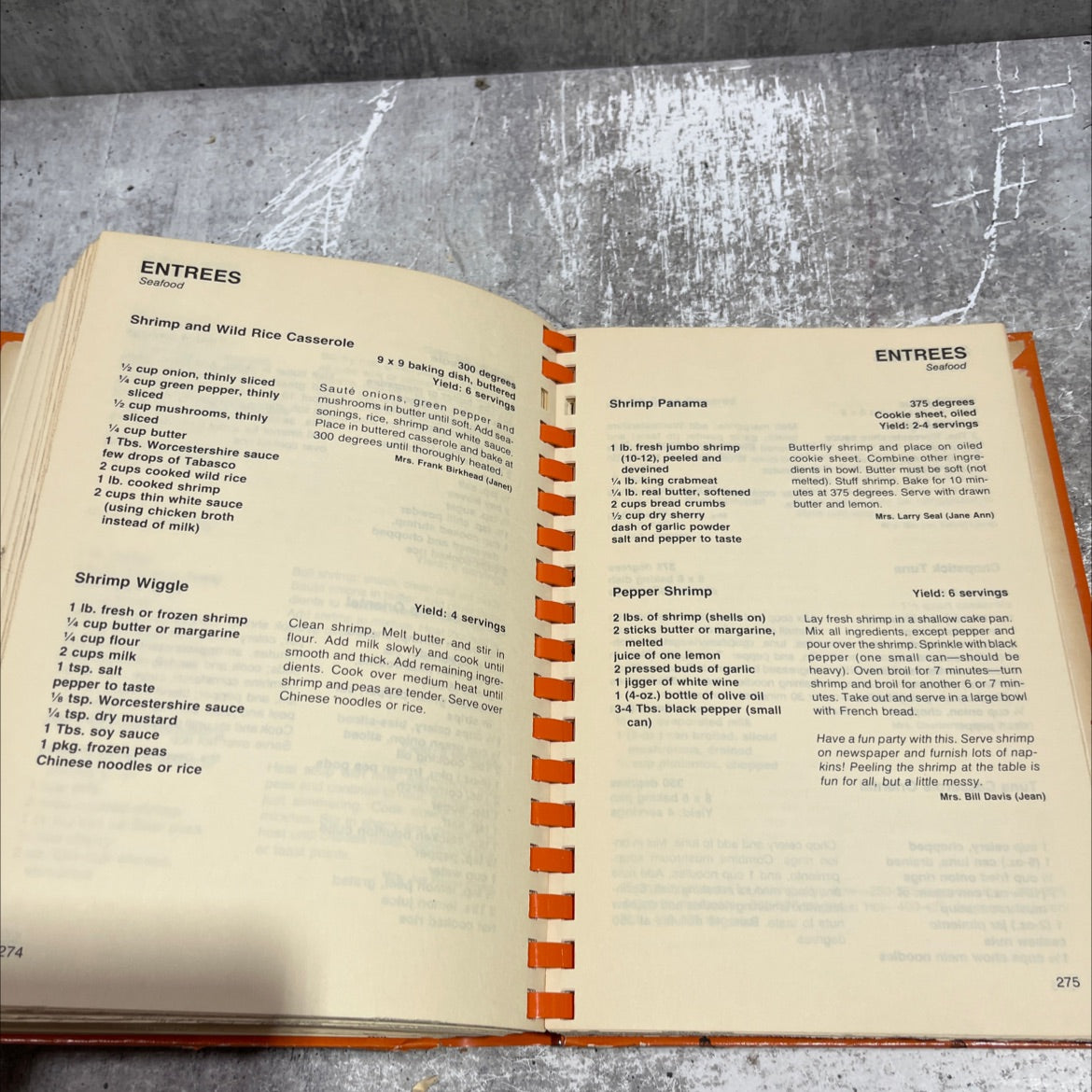 la piñata book, by cynthia wittenburg ariat, 1981 Hardcover image 4