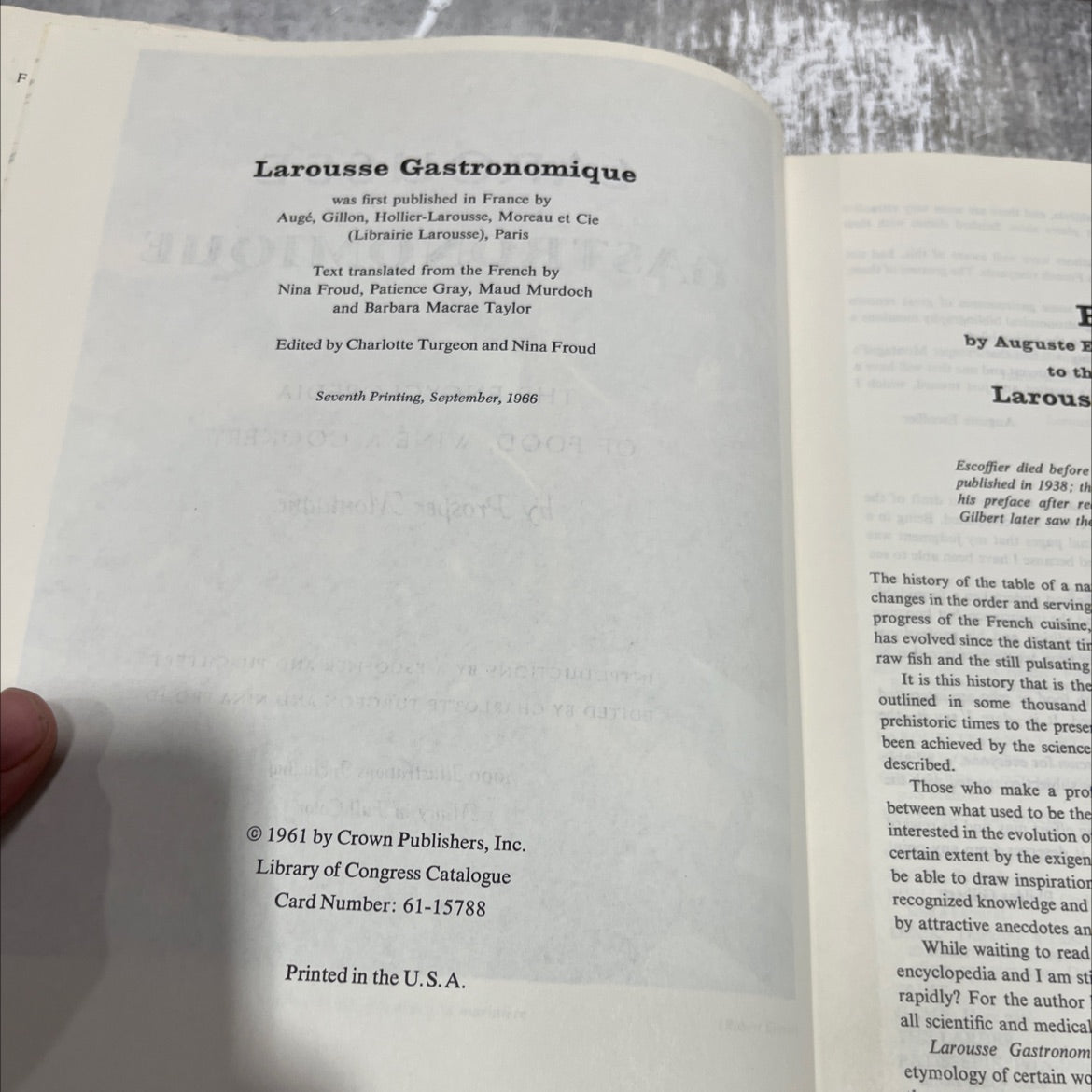 larousse gastronomique book, by prosper montagné, 1966 Hardcover image 3