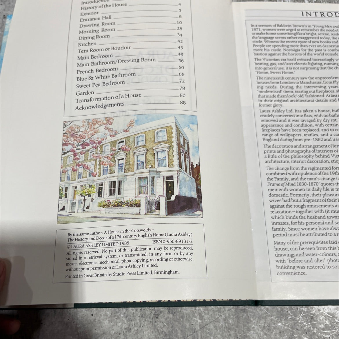 laura ashley decorates a london house book, by Jane Clifford, 1985 Hardcover image 3