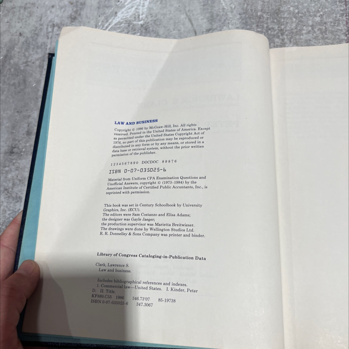 law and business book, by lawrence s. clark, peter d. kinder, 1986 Hardcover image 3