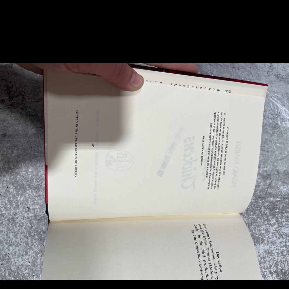 light thickens book, by ngaio marsh, 1982 Hardcover image 3