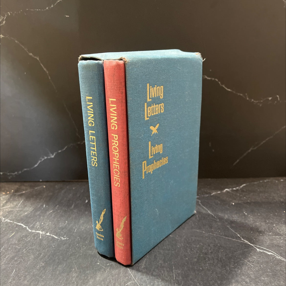living prophecies the minor prophets paraphrased with daniel and the revelation book, by kenneth n. taylor, 1965 image 4