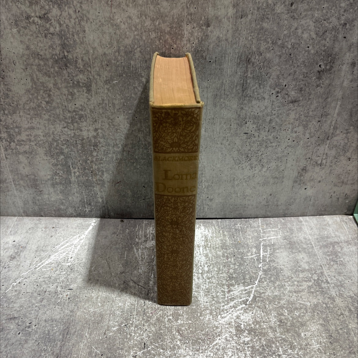 lorna doone a romance of exmoor book, by r. d. blackmore, 1943 Hardcover image 4