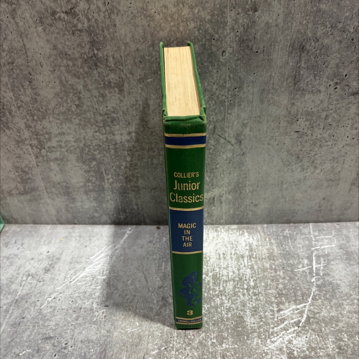 magic in the air book, by unknown, 1962 Hardcover image 4