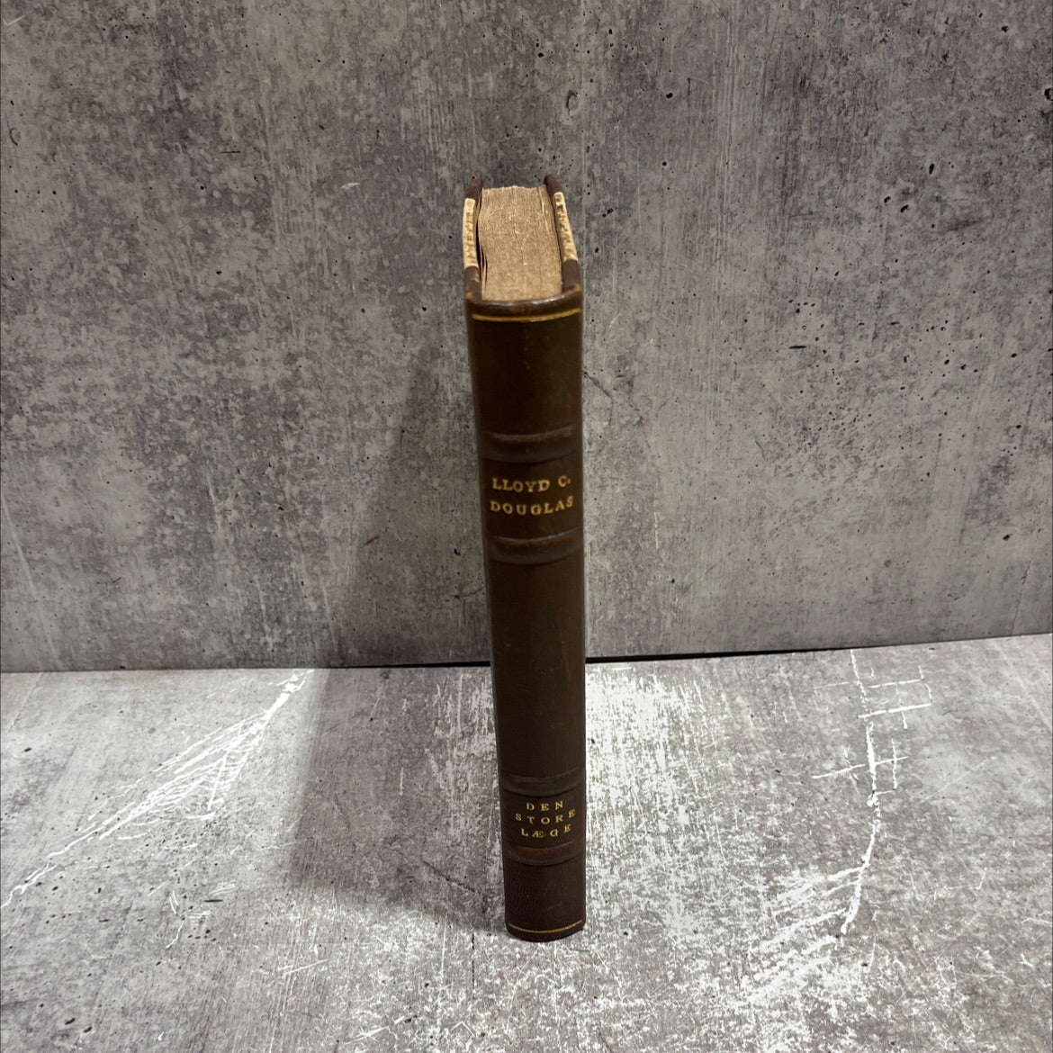 magnificent obsession book, by lloyd c. douglas, 1947 Leather image 4