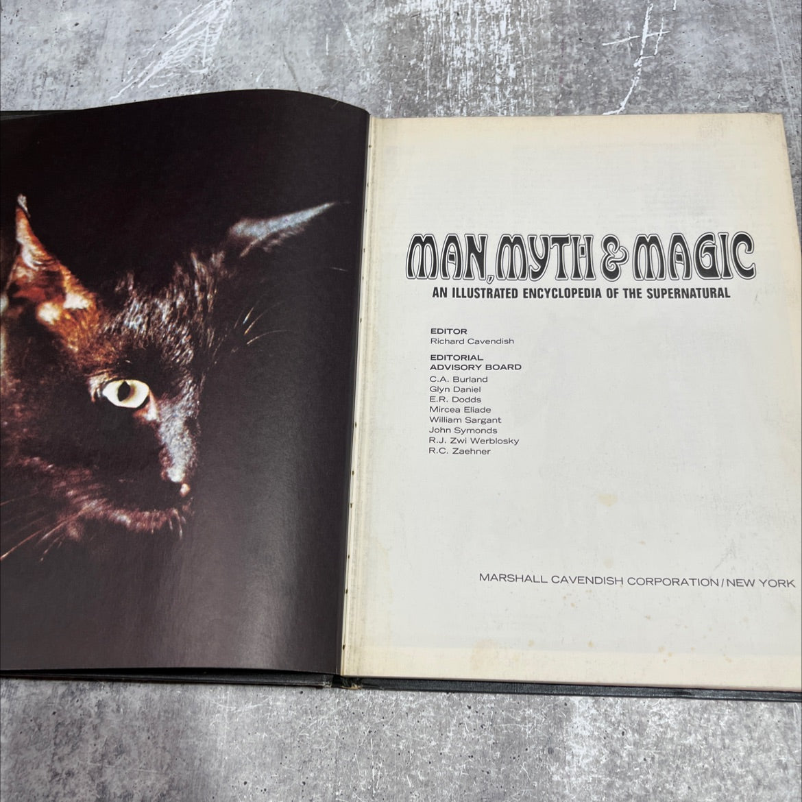 man myth & magic an illustrated encyclopedia of the supernatural book, by Richard Cavendish, 1970 Hardcover image 2