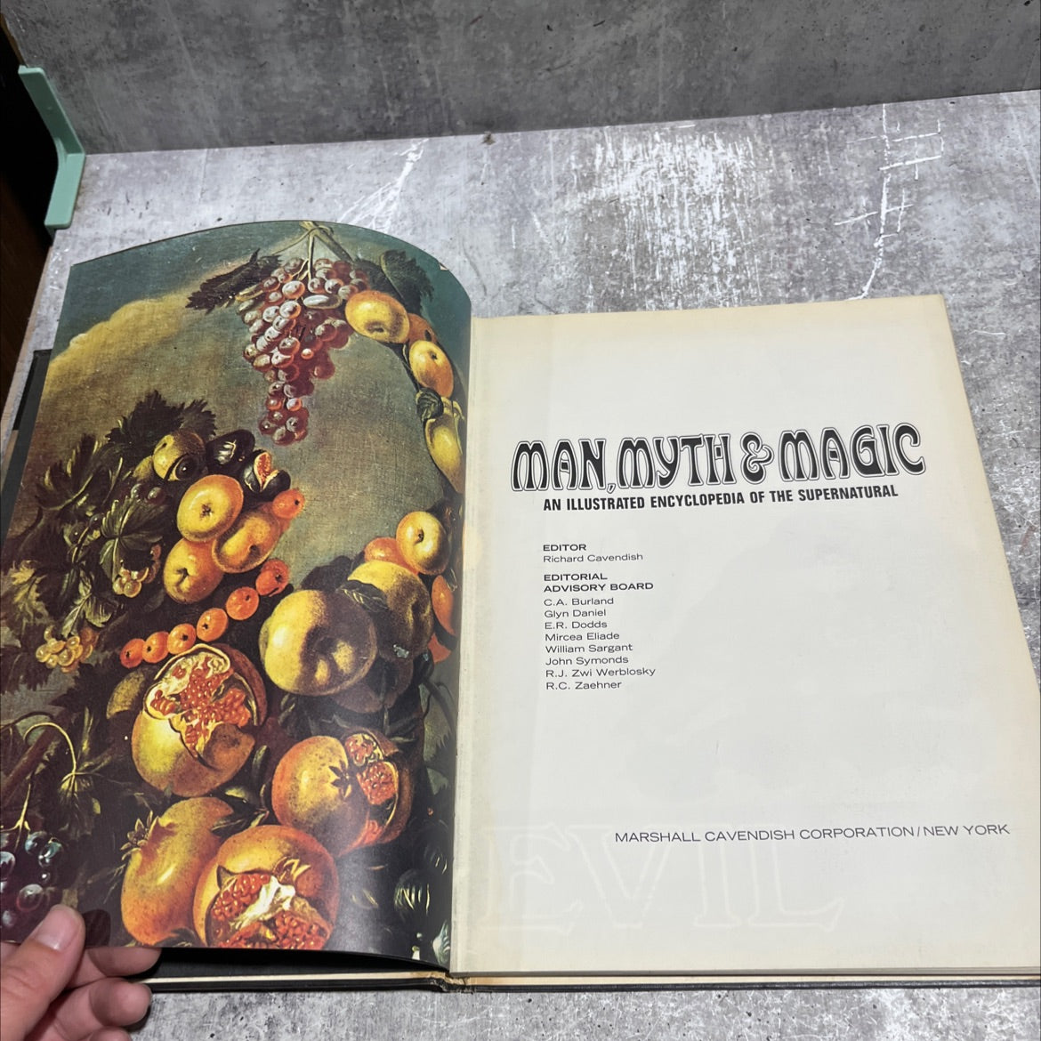 man myth & magic an illustrated encyclopedia of the supernatural book, by Richard Cavendish, 1970 Hardcover image 2